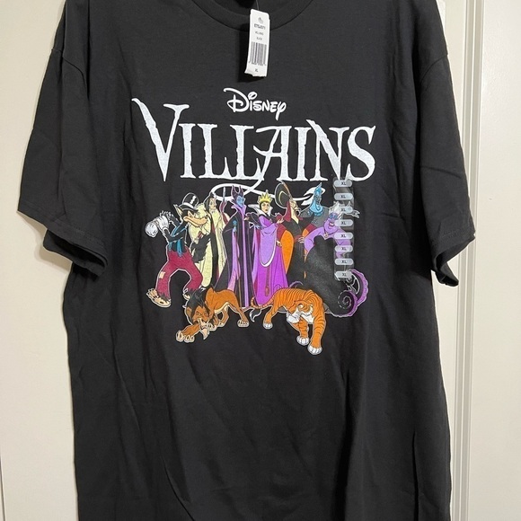 Disney Other - ****Donated***Disney Villains black short sleeve graphic t-shirt Size M